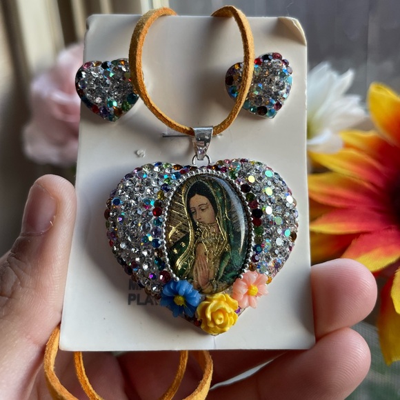 Our lady Guadalupe 925 sterling silver heart rhinestone pendant and earrings - Picture 5 of 17